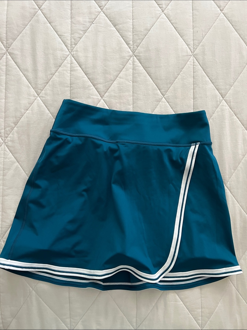 Athleta Crosscourt Tennis Skort coastal teal white small summer ‘26